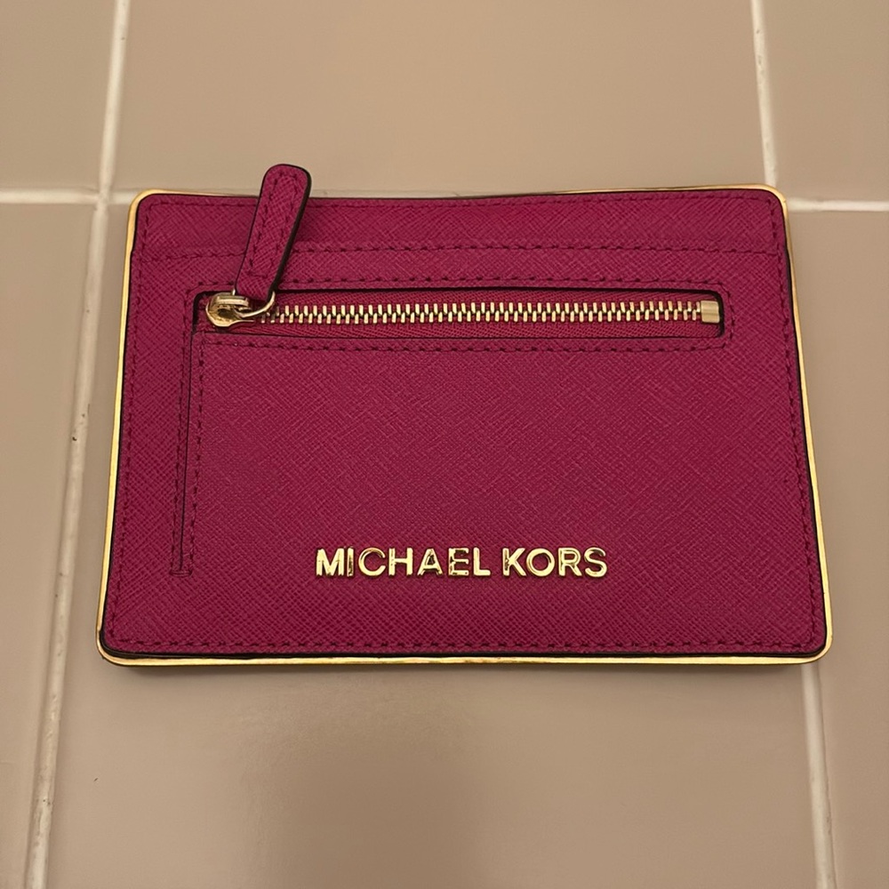 Michael Kors zip card holder wallet- great condition